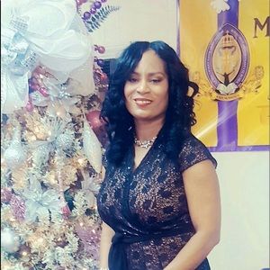 Meet your Posher, Dionne